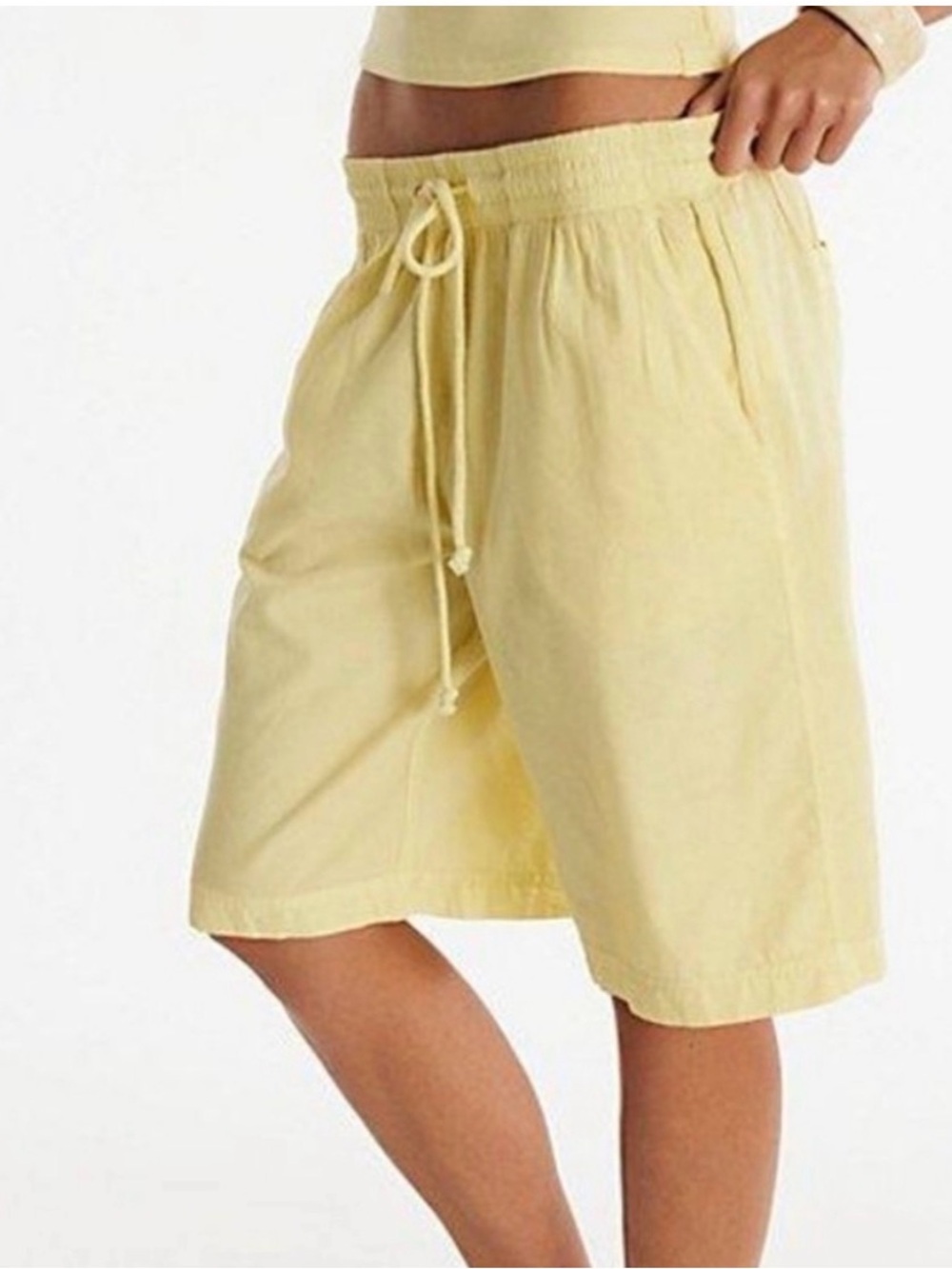 🌺NWT Free People Saylor Yellow Drawstring Bermuda shorts🌺 - Picture 3 of 13